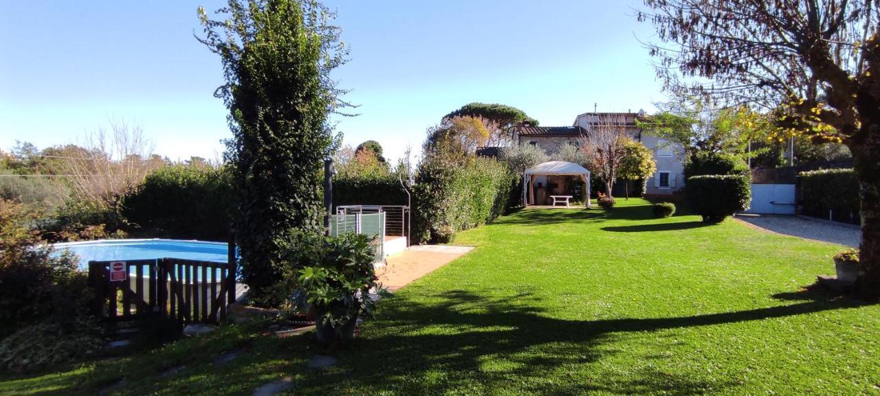 Casa del Merlo SantʼAndrea di Compito Exterior foto